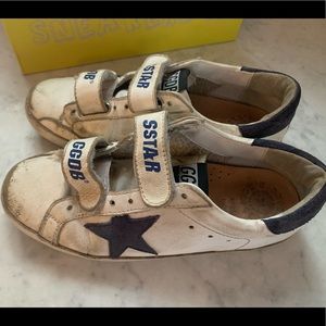 Golden Goose Kids Old School Sneaker Size 34 (US Size 2-3)